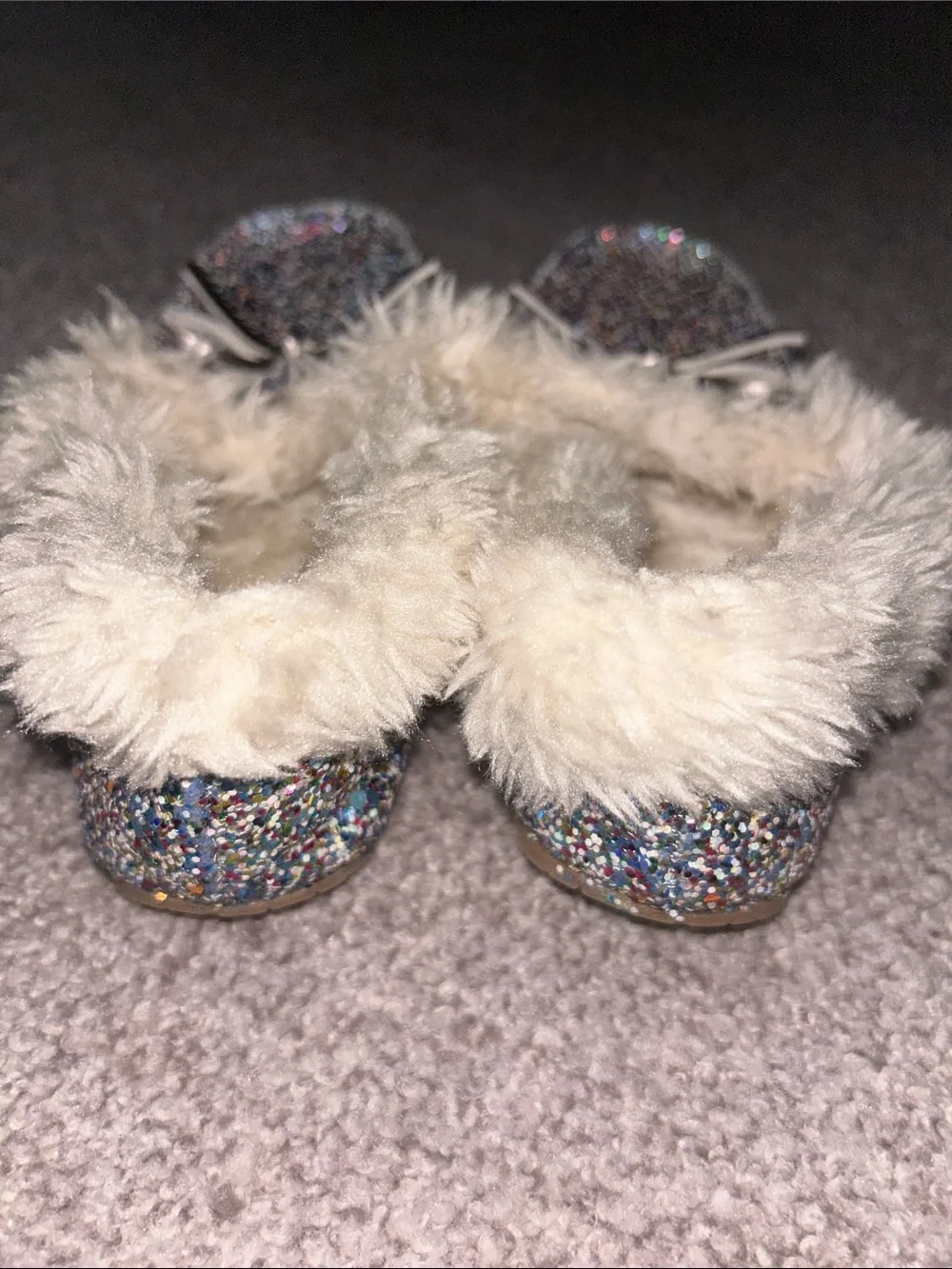 Cat & Jack Girls’ (12) Glitter Moccasins